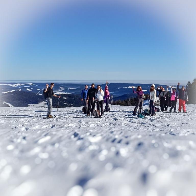 Wandergruppe im Schnee
