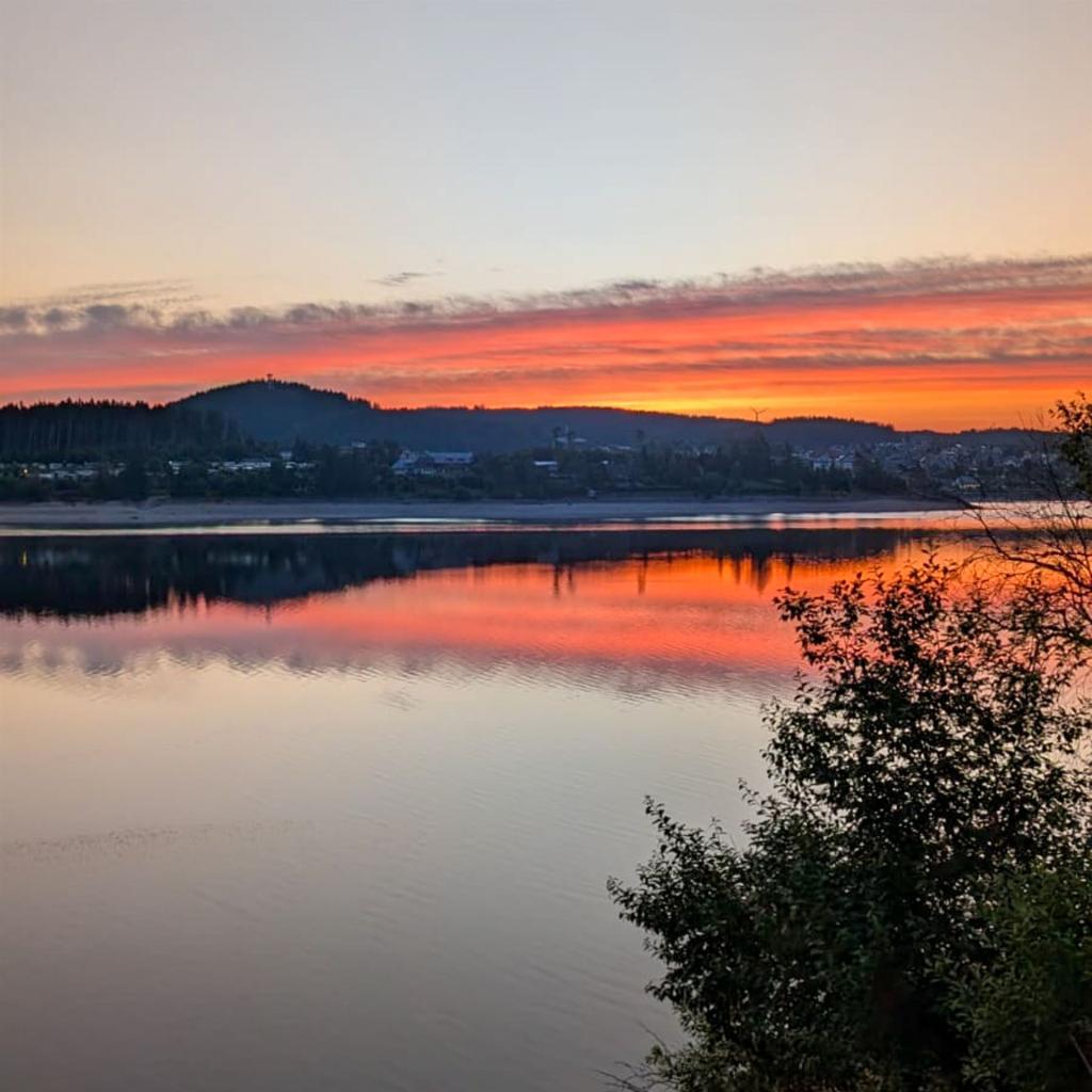 Sonnenaufgang am See